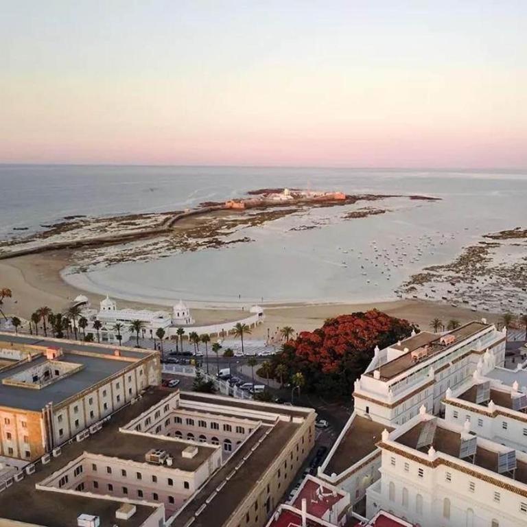 Caleta Dreams. Apartamento A Estrenar. A 60 Metros Playa Cádiz Kültér fotó